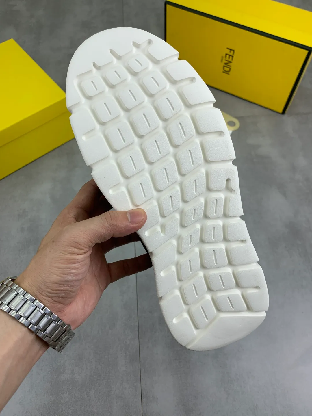 ​Men's shoes 💰P400 💰[New style] little monster 🆘 New FENDI (Fendi) new style 🕶️🕶️Simple routing effect, showing an elegant and cool driving shoe 🎬Using imported calfskin + first-layer pigskin lining🐂Excellent material🎬Detailed workmanship 🤗Comfortable foot feel➰➰. ​Pair it with any outfit to show your taste and temperament, low-key luxury ♻️Design ​simple and elegant ​noble and fashionable 🍃​Very loved and favored by trendy men 💓❤️size: 38-44 2️⃣colors available